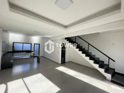 Sobrado com 3 Quartos à venda, 126m² no Novo Mundo, Uberlândia