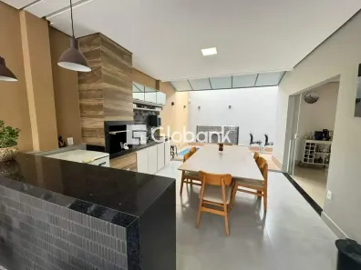 Casa com 4 Quartos à venda, 270m² no Jardim Parque Morada do Sol, Montes Claros