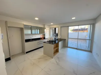 Apartamento com 2 Quartos para alugar, 110m² no Canto, Florianópolis