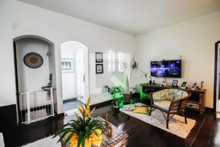 Casa com 6 Quartos à venda, 269m² no Vila Romero, São Paulo