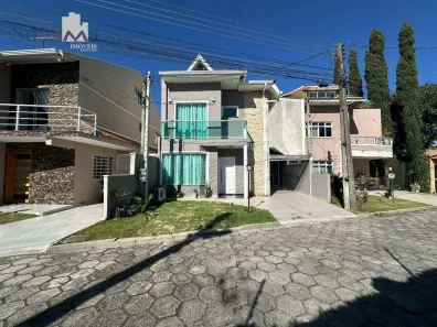 Casa de Condomínio com 3 Quartos à venda, 180m² no Uberaba, Curitiba
