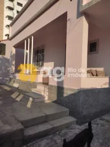 Casa com 3 Quartos à venda, 174m² no Vila Valqueire, Rio de Janeiro