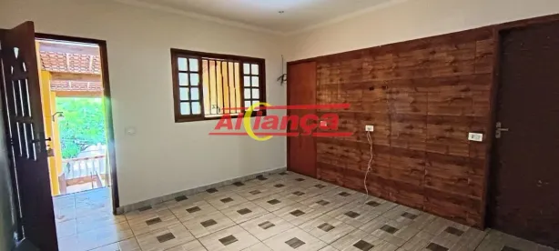 Casa com 3 Quartos para alugar, 59m² no Vila Nova Bonsucesso, Guarulhos