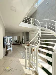 Casa de Condomínio com 3 Quartos para alugar, 315m² no Parque Residencial Itapeti, Mogi das Cruzes