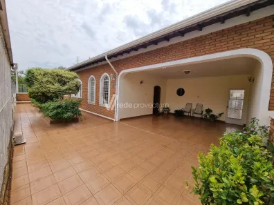 Casa com 3 Quartos à venda, 169m² no Vila Joaquim Inácio, Campinas