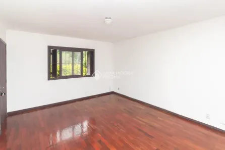 Casa com 3 Quartos para alugar, 200m² no Chácara das Pedras, Porto Alegre