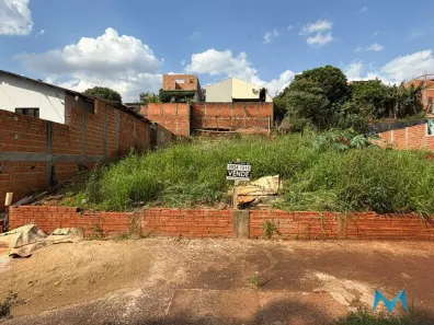 Lote/Terreno à venda, 390m² no Colúmbia, Londrina