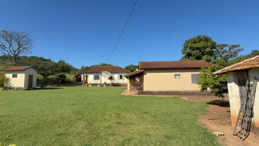 Fazenda/Sítio com 3 Quartos à venda, 133000m² no , Jacutinga
