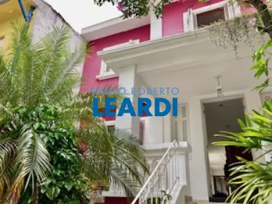 Sobrado com 4 Quartos para alugar, 245m² no Perdizes, São Paulo
