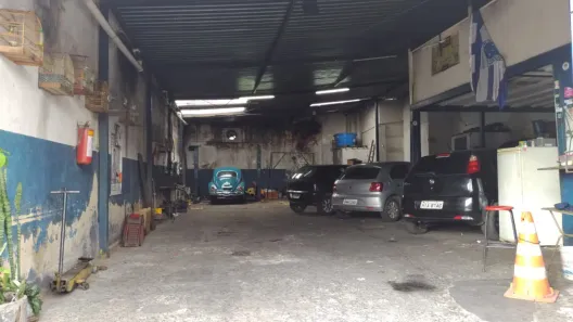 Galpão/Depósito/Armazém à venda, 227m² no Carlos Prates, Belo Horizonte