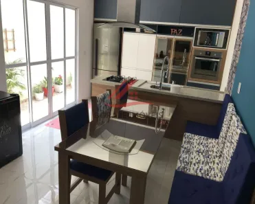 Sobrado com 3 Quartos à venda, 238m² no Parque São Vicente, Mauá