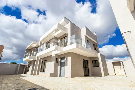 Casa de Condomínio com 3 Quartos à venda, 120m² no Uberaba, Curitiba