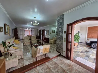 Casa com 3 Quartos à venda, 316m² no Vila Rezende, Piracicaba
