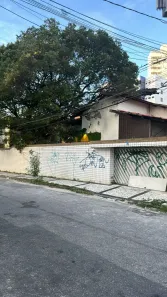 Imóvel Comercial com 4 Quartos para alugar, 700m² no Guararapes, Fortaleza
