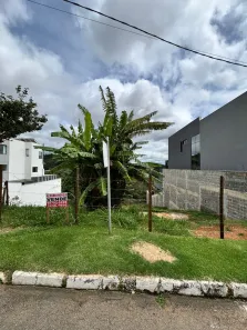 Lote/Terreno à venda, 470m² no São Pedro, Juiz de Fora