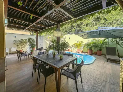 Sobrado com 4 Quartos à venda, 396m² no Gurupi, Teresina