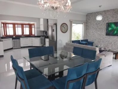 Casa de Condomínio com 3 Quartos à venda, 280m² no Parque Residencial Itapeti, Mogi das Cruzes
