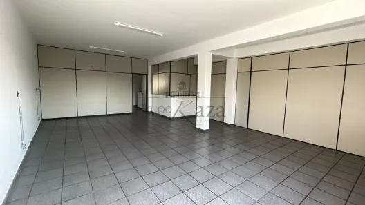 Sala Comercial para alugar, 150m² no Centro, Jacareí