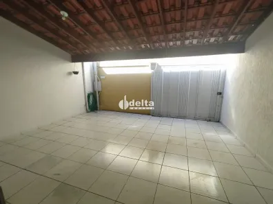 Casa com 2 Quartos à venda, 116m² no Taiaman, Uberlândia
