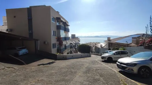 Apartamento com 2 Quartos à venda, 61m² no Ponta de Baixo, São José