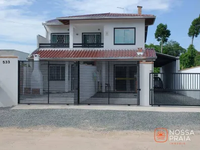 Sobrado com 7 Quartos à venda, 285m² no , Itapoá