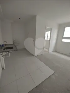 Apartamento com 2 Quartos à venda, 33m² no Cidade Mãe do Céu, São Paulo