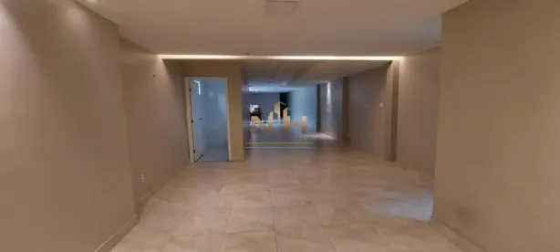 Prédio Comercial à venda, 300m² no Asa Sul, Brasília