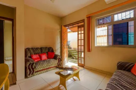 Casa com 7 Quartos à venda, 220m² no Santa Cruz Industrial, Contagem