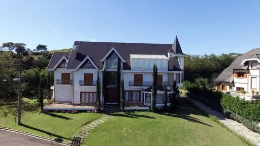 Casa com 6 Quartos para alugar, 507m² no Capivari, Campos do Jordão
