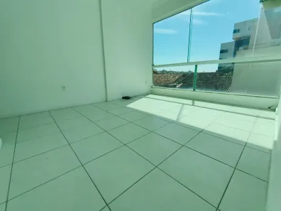 Apartamento com 2 Quartos para alugar, 65m² no Riviera Fluminense, Macaé