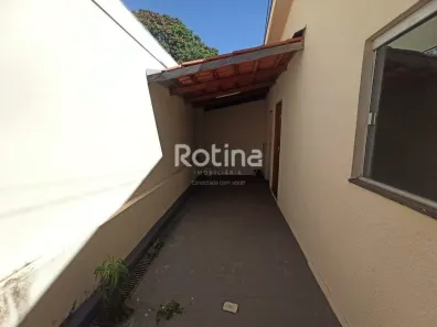 Casa com 2 Quartos para alugar, 70m² no Martins, Uberlândia