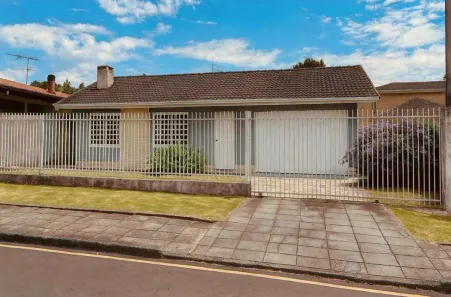 Casa com 4 Quartos à venda, 300m² no Orleans, Curitiba