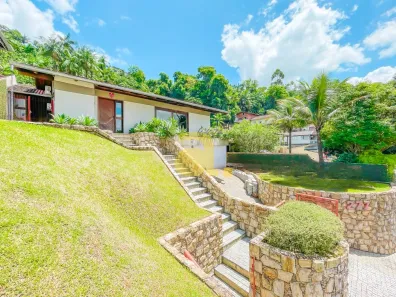 Casa com 3 Quartos à venda, 400m² no Vila Nova, Blumenau