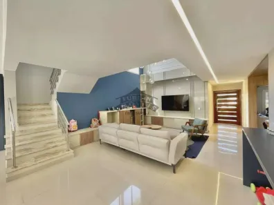 Sobrado com 4 Quartos à venda, 358m² no São Paulo II, Cotia