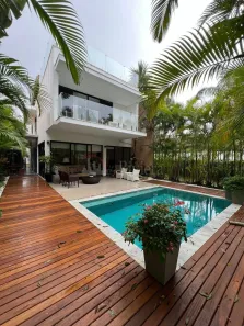 Casa de Condomínio com 5 Quartos à venda, 370m² no Maresias, São Sebastião
