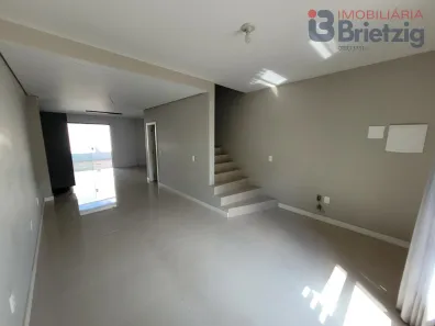 Casa com 2 Quartos à venda, 81m² no Bom Retiro, Joinville