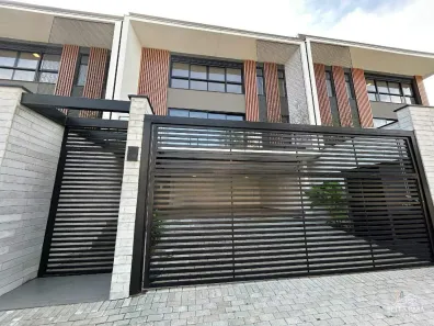 Casa com 3 Quartos à venda, 311m² no América, Joinville