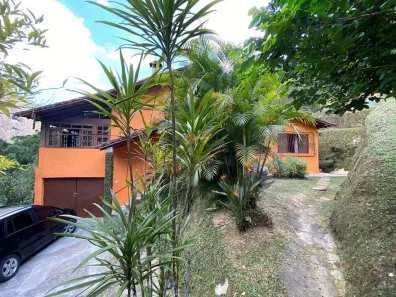 Casa com 3 Quartos à venda, 220m² no Itaipava, Petrópolis