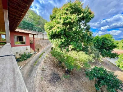 Casa com 3 Quartos à venda, 1966m² no Santa Helena, Colatina