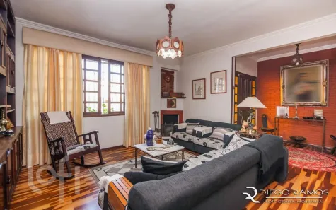 Casa com 3 Quartos à venda, 172m² no Chácara das Pedras, Porto Alegre