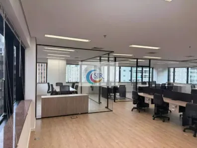 Sala Comercial para alugar, 240m² no Cidade Monções, São Paulo