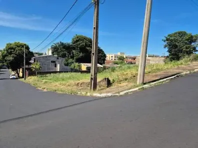 Lote/Terreno à venda, 437m² no Boa Vista, Uberaba