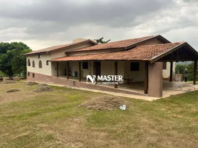 Fazenda/Sítio com 4 Quartos à venda, 390m² no Parque Serra Dourada, Marília