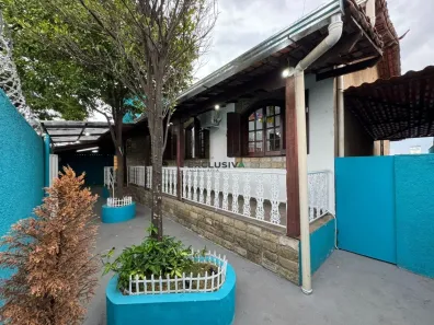Casa com 4 Quartos à venda, 260m² no Inconfidentes, Contagem