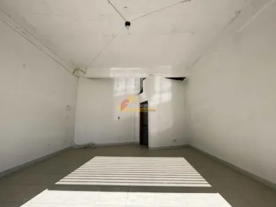 Ponto Comercial para alugar, 38m² no Santo Antônio dos Campos, Divinópolis