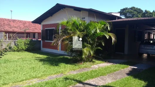 Casa com 3 Quartos à venda, 200m² no Cachoeira do Bom Jesus, Florianópolis