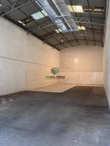 Galpão/Depósito/Armazém para alugar, 130m² no Arvoredo 2ª Seção, Contagem