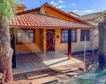 Casa de Condomínio com 3 Quartos à venda, 164m² no Sítio de Recreio Ipê, Goiânia