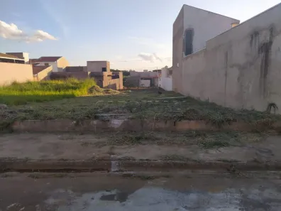 Lote/Terreno à venda, 250m² no Jardim Embaré, São Carlos