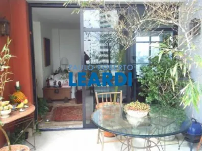 Apartamento com 3 Quartos para alugar, 300m² no Real Parque, São Paulo